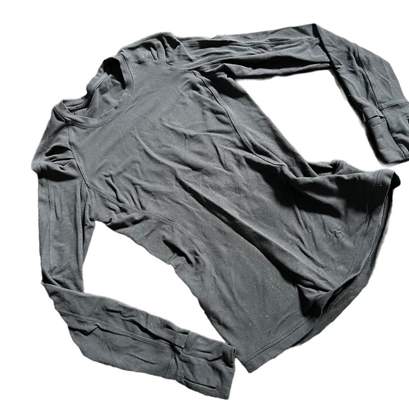 LULULEMON BLACK FULL LENGTH LONG SLEEVE T SHIRT SIZE 2 - Picture 2 of 5